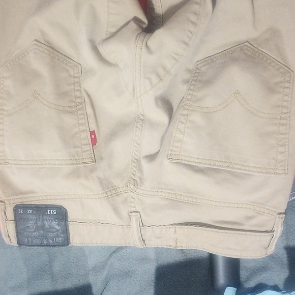 Levi's 511 straight legs tan men sz 32/32_tears on the inside of both legs. - Picture 1 of 13